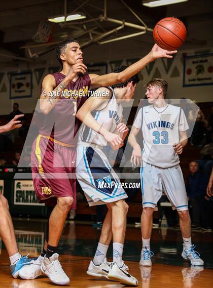 Thumbnail 2 in Edison vs. Pleasant Valley photogallery.
