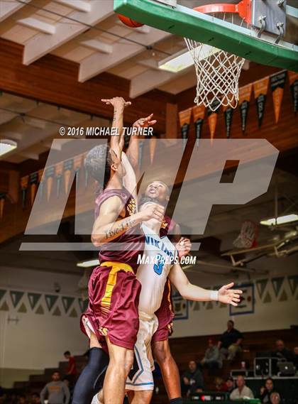 Thumbnail 3 in Edison vs. Pleasant Valley photogallery.