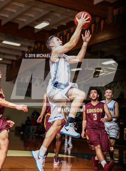 Thumbnail 1 in Edison vs. Pleasant Valley photogallery.