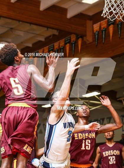Thumbnail 1 in Edison vs. Pleasant Valley photogallery.
