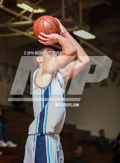 Thumbnail 2 in Edison vs. Pleasant Valley photogallery.