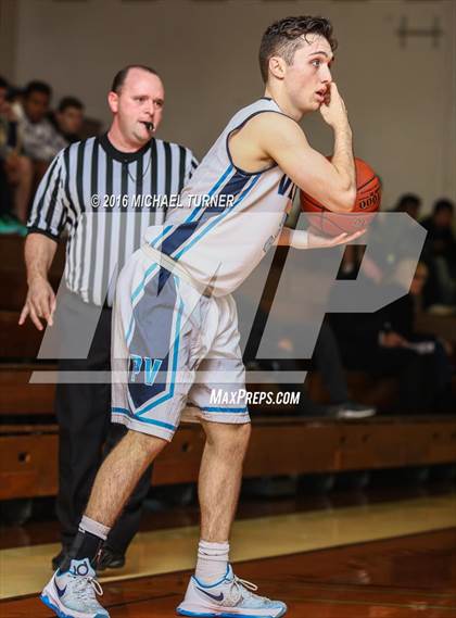 Thumbnail 3 in Edison vs. Pleasant Valley photogallery.