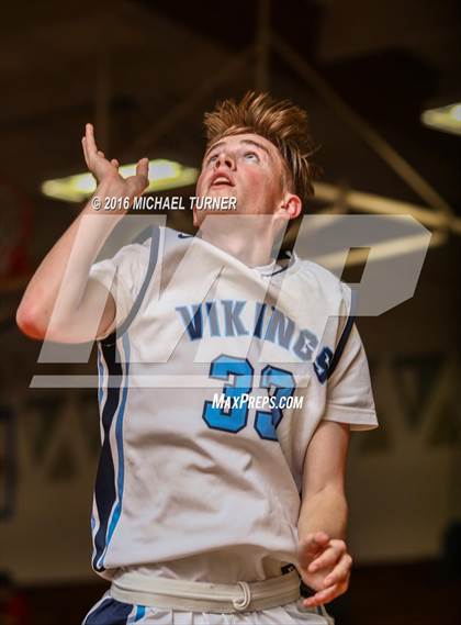 Thumbnail 2 in Edison vs. Pleasant Valley photogallery.
