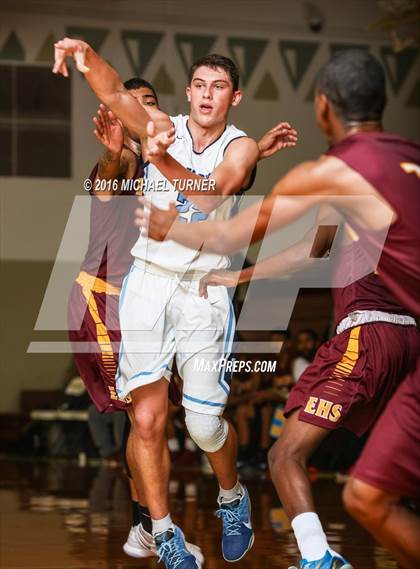 Thumbnail 3 in Edison vs. Pleasant Valley photogallery.