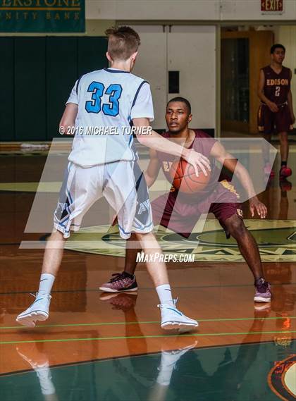 Thumbnail 2 in Edison vs. Pleasant Valley photogallery.