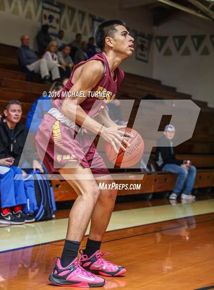 Thumbnail 3 in Edison vs. Pleasant Valley photogallery.