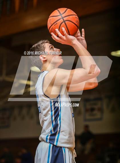 Thumbnail 2 in Edison vs. Pleasant Valley photogallery.