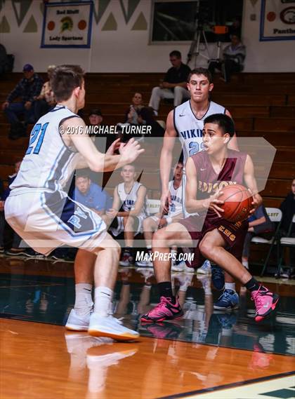 Thumbnail 3 in Edison vs. Pleasant Valley photogallery.