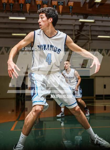 Thumbnail 2 in Edison vs. Pleasant Valley photogallery.