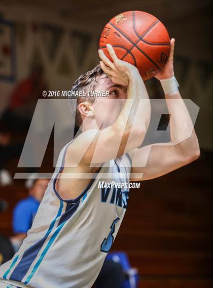 Thumbnail 3 in Edison vs. Pleasant Valley photogallery.
