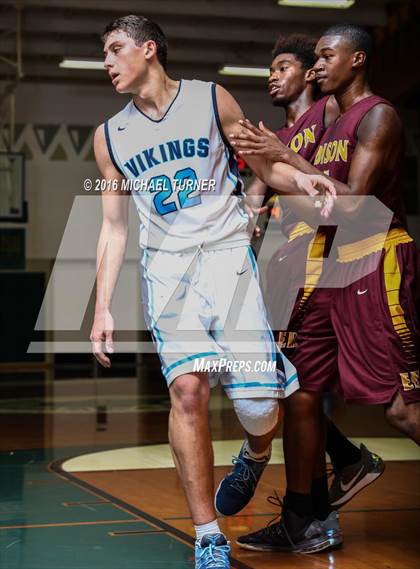 Thumbnail 1 in Edison vs. Pleasant Valley photogallery.