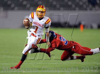 Thumbnail 1 in Oakdale vs. Serra (CIF State D2 Final) photogallery.