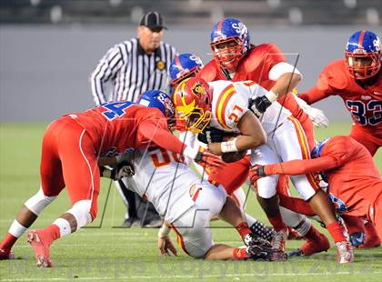 Thumbnail 3 in Oakdale vs. Serra (CIF State D2 Final) photogallery.