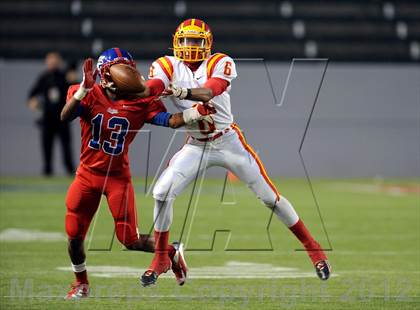 Thumbnail 1 in Oakdale vs. Serra (CIF State D2 Final) photogallery.