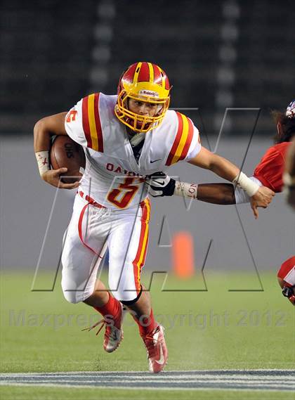 Thumbnail 1 in Oakdale vs. Serra (CIF State D2 Final) photogallery.
