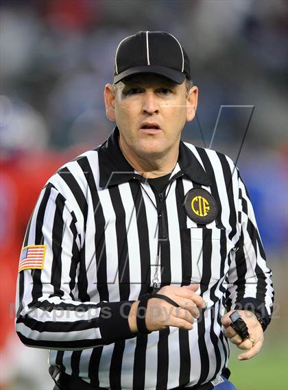 Thumbnail 1 in Oakdale vs. Serra (CIF State D2 Final) photogallery.