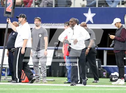 Thumbnail 1 in Duncanville vs. Trinity (UIL 6A Division 1 Region 1 Area) photogallery.