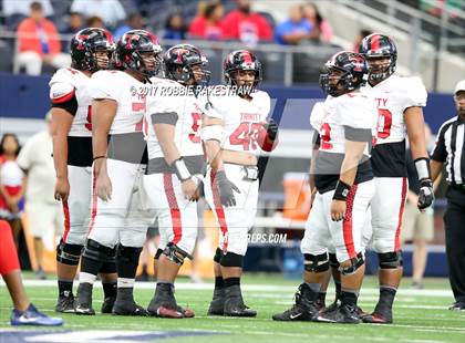 Thumbnail 3 in Duncanville vs. Trinity (UIL 6A Division 1 Region 1 Area) photogallery.