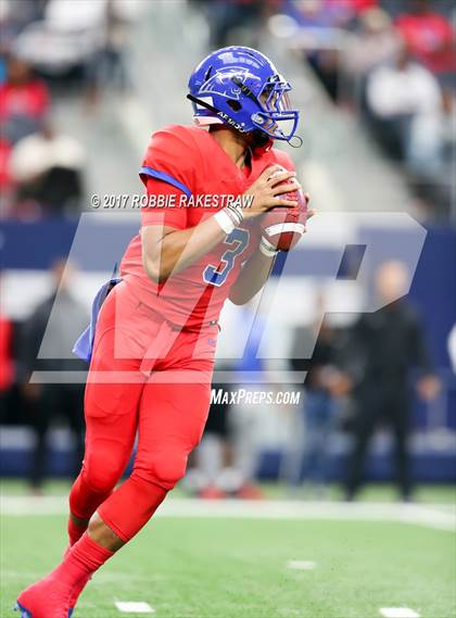 Thumbnail 3 in Duncanville vs. Trinity (UIL 6A Division 1 Region 1 Area) photogallery.