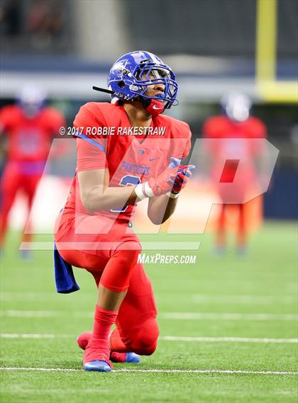 Thumbnail 1 in Duncanville vs. Trinity (UIL 6A Division 1 Region 1 Area) photogallery.
