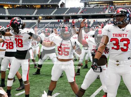 Thumbnail 2 in Duncanville vs. Trinity (UIL 6A Division 1 Region 1 Area) photogallery.