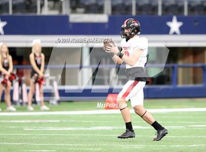 Thumbnail 1 in Duncanville vs. Trinity (UIL 6A Division 1 Region 1 Area) photogallery.