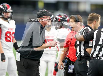 Thumbnail 2 in Duncanville vs. Trinity (UIL 6A Division 1 Region 1 Area) photogallery.