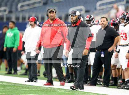 Thumbnail 2 in Duncanville vs. Trinity (UIL 6A Division 1 Region 1 Area) photogallery.