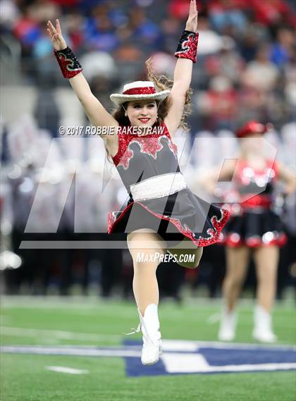 Thumbnail 1 in Duncanville vs. Trinity (UIL 6A Division 1 Region 1 Area) photogallery.