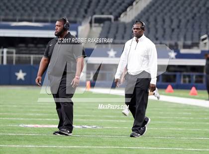 Thumbnail 1 in Duncanville vs. Trinity (UIL 6A Division 1 Region 1 Area) photogallery.