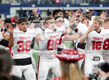 Thumbnail 1 in Duncanville vs. Trinity (UIL 6A Division 1 Region 1 Area) photogallery.