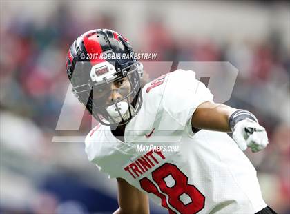 Thumbnail 1 in Duncanville vs. Trinity (UIL 6A Division 1 Region 1 Area) photogallery.