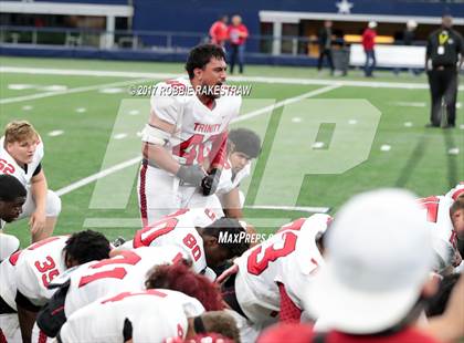 Thumbnail 3 in Duncanville vs. Trinity (UIL 6A Division 1 Region 1 Area) photogallery.