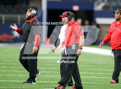 Thumbnail 3 in Duncanville vs. Trinity (UIL 6A Division 1 Region 1 Area) photogallery.