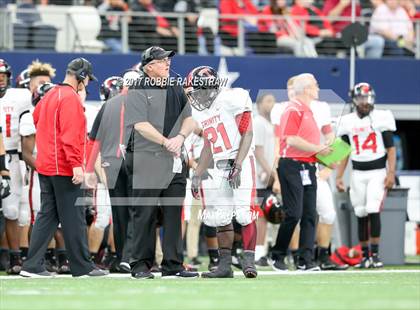 Thumbnail 3 in Duncanville vs. Trinity (UIL 6A Division 1 Region 1 Area) photogallery.