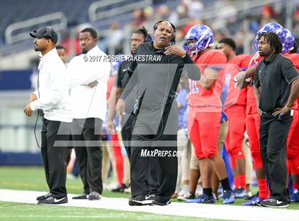 Thumbnail 3 in Duncanville vs. Trinity (UIL 6A Division 1 Region 1 Area) photogallery.