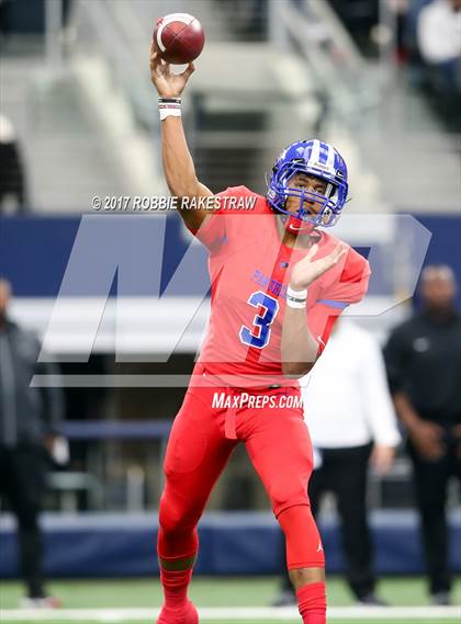 Thumbnail 3 in Duncanville vs. Trinity (UIL 6A Division 1 Region 1 Area) photogallery.