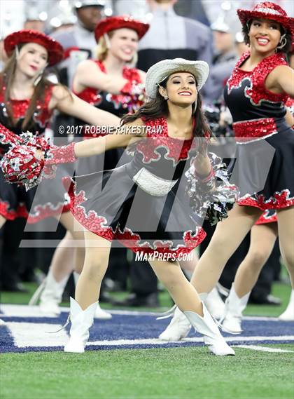 Thumbnail 1 in Duncanville vs. Trinity (UIL 6A Division 1 Region 1 Area) photogallery.