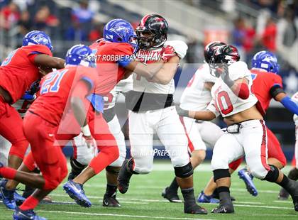 Thumbnail 3 in Duncanville vs. Trinity (UIL 6A Division 1 Region 1 Area) photogallery.