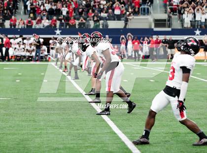 Thumbnail 2 in Duncanville vs. Trinity (UIL 6A Division 1 Region 1 Area) photogallery.