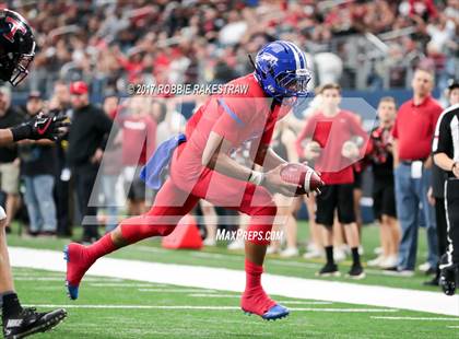 Thumbnail 2 in Duncanville vs. Trinity (UIL 6A Division 1 Region 1 Area) photogallery.
