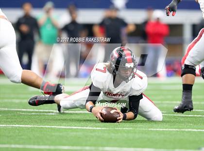Thumbnail 1 in Duncanville vs. Trinity (UIL 6A Division 1 Region 1 Area) photogallery.