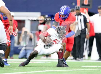 Thumbnail 1 in Duncanville vs. Trinity (UIL 6A Division 1 Region 1 Area) photogallery.
