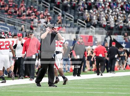 Thumbnail 1 in Duncanville vs. Trinity (UIL 6A Division 1 Region 1 Area) photogallery.
