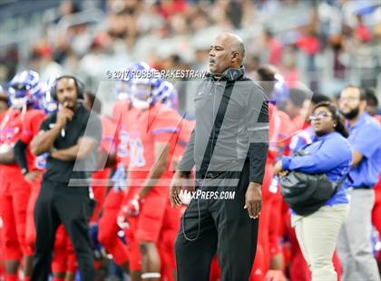 Thumbnail 3 in Duncanville vs. Trinity (UIL 6A Division 1 Region 1 Area) photogallery.