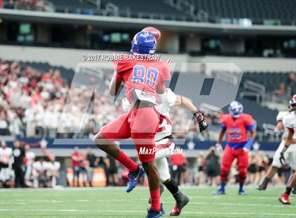 Thumbnail 1 in Duncanville vs. Trinity (UIL 6A Division 1 Region 1 Area) photogallery.