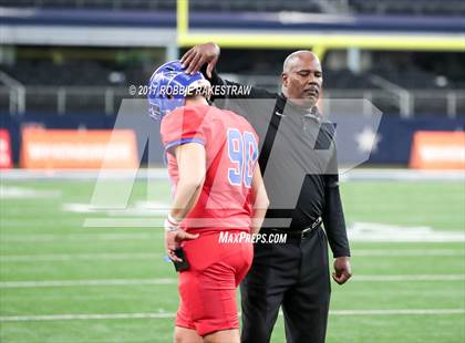 Thumbnail 1 in Duncanville vs. Trinity (UIL 6A Division 1 Region 1 Area) photogallery.