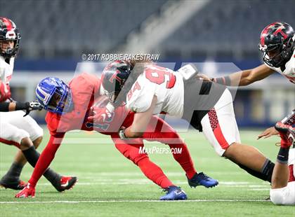 Thumbnail 2 in Duncanville vs. Trinity (UIL 6A Division 1 Region 1 Area) photogallery.