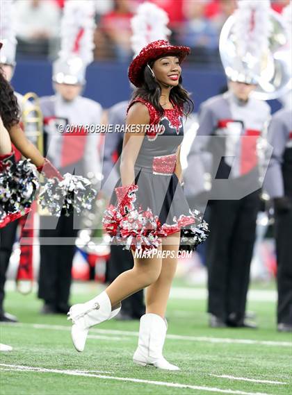 Thumbnail 2 in Duncanville vs. Trinity (UIL 6A Division 1 Region 1 Area) photogallery.