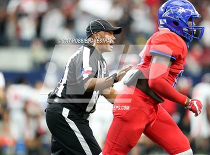 Thumbnail 2 in Duncanville vs. Trinity (UIL 6A Division 1 Region 1 Area) photogallery.